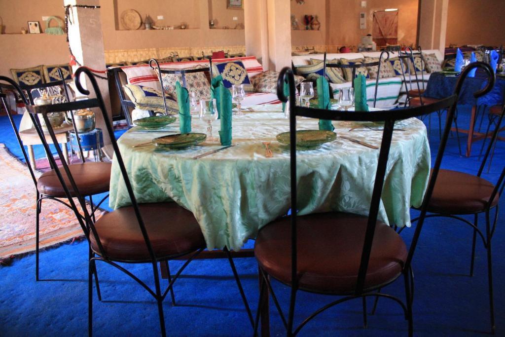 Auberge Restaurant Tissili " Oasis De Fint" Экстерьер фото